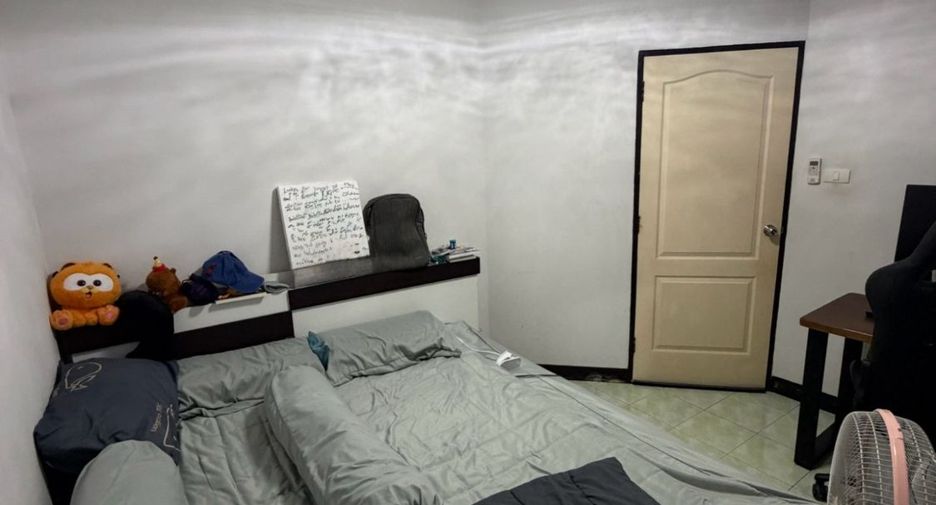 For sale 1 bed condo in Si Racha, Chonburi
