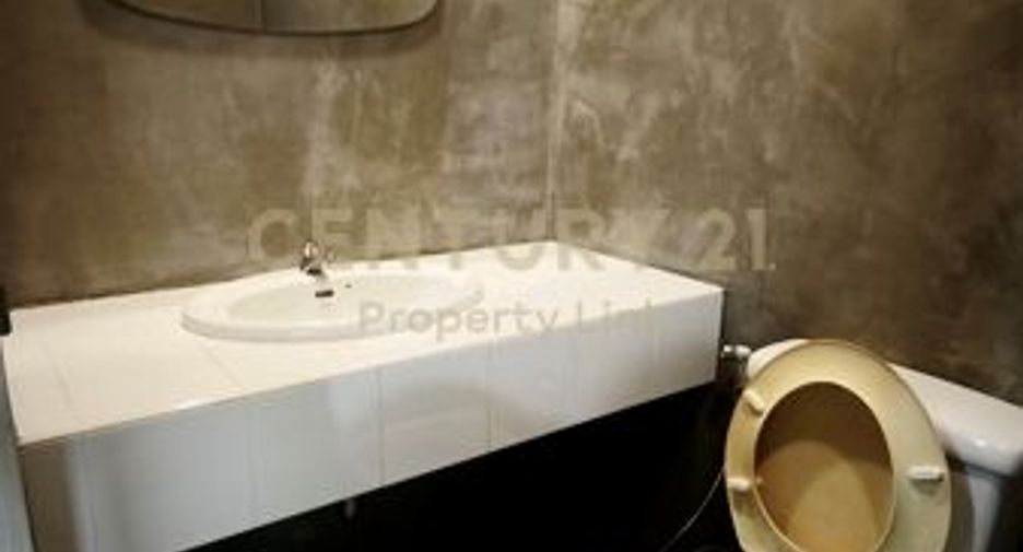 Gewerbefläche zur Miete mit 5 Zimmer in Wang Thonglang, Bangkok