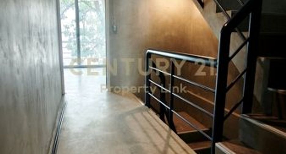 Gewerbefläche zur Miete mit 5 Zimmer in Wang Thonglang, Bangkok