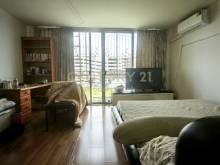For sale 5 bedrooms retail Space in Wang Thonglang, Bangkok
