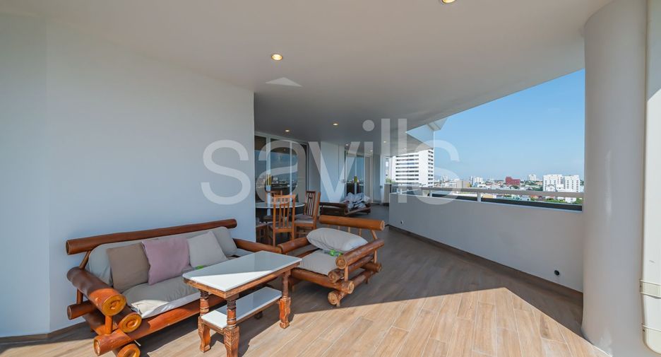For sale 4 ベッドルーム condo in Watthana, Bangkok