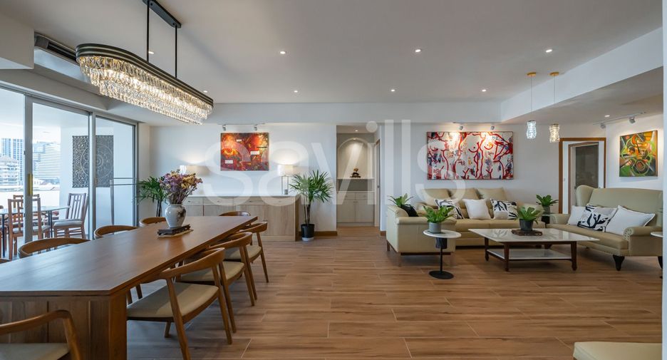 For sale 4 ベッドルーム condo in Watthana, Bangkok