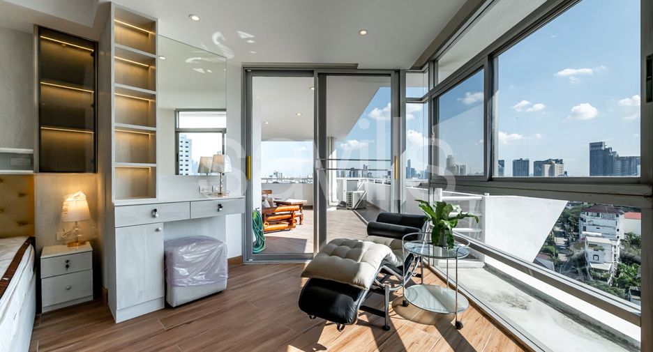 For sale 4 ベッドルーム condo in Watthana, Bangkok