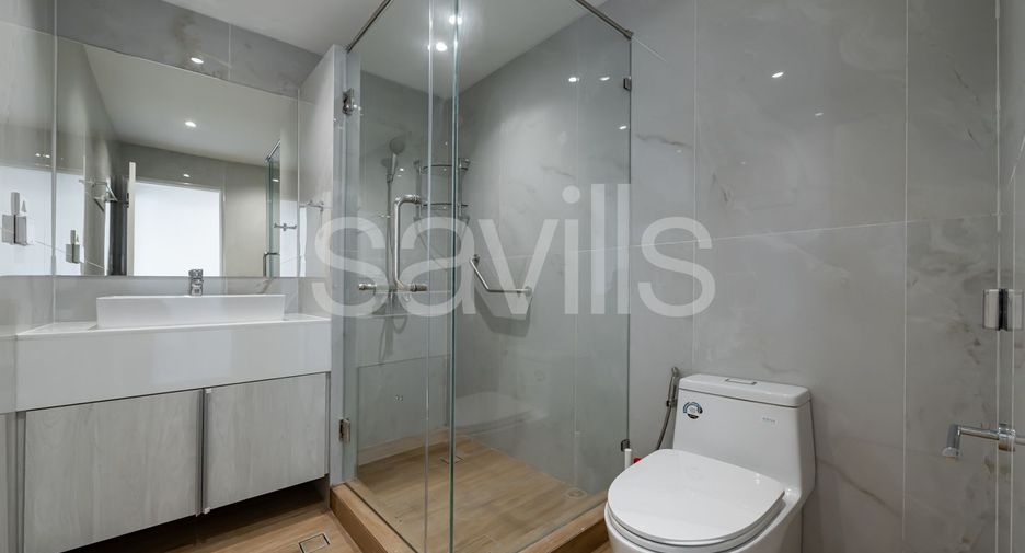 For sale 4 ベッドルーム condo in Watthana, Bangkok