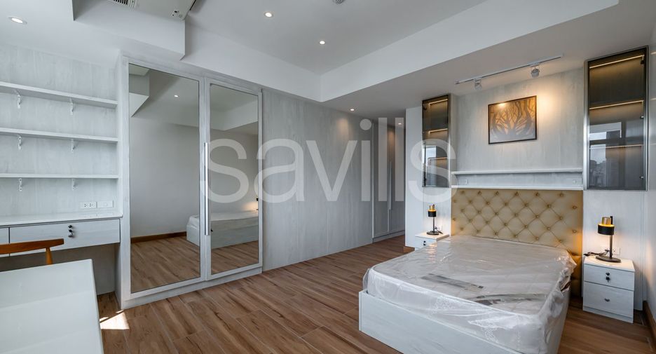For sale 4 ベッドルーム condo in Watthana, Bangkok