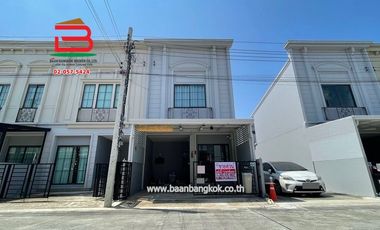 出售 2 卧室 联排别墅 在 Bang Phli, Samut Prakan
