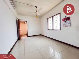 For sale 25 ベッドルーム apartment in Mueang Samut Prakan, Samut Prakan
