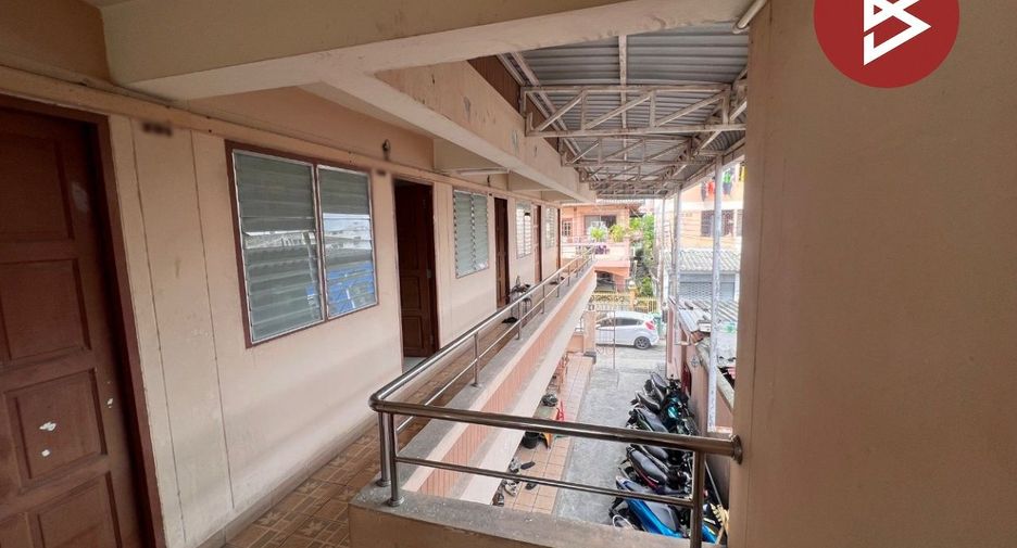 For sale 25 ベッドルーム apartment in Mueang Samut Prakan, Samut Prakan