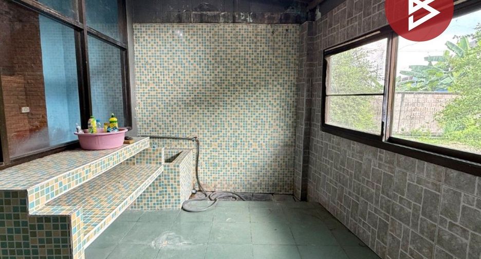 For sale 1 bed retail Space in Sam Phran, Nakhon Pathom