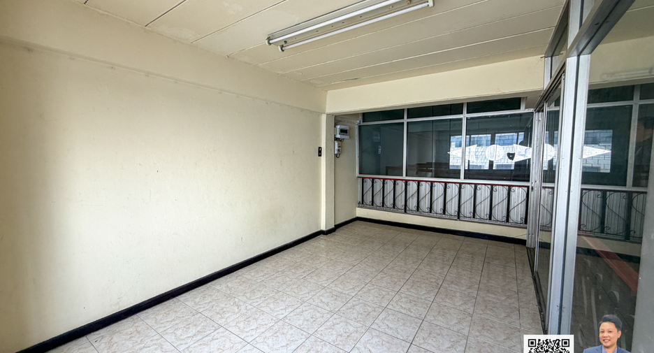 Gewerbefläche zur Miete mit 3 Zimmer in Don Mueang, Bangkok