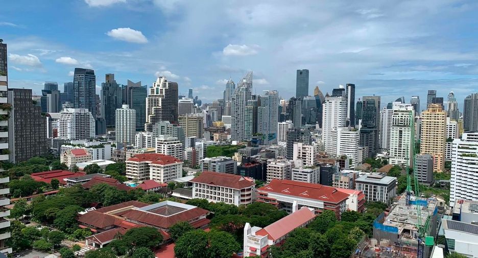 À vendre 2 chambres condo à Watthana, Bangkok