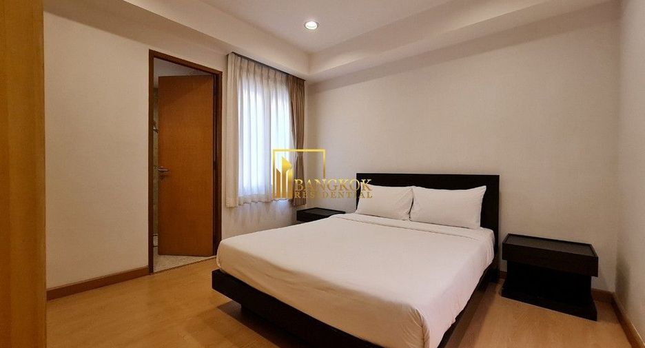 For rent 2 bedrooms apartment in Watthana, Bangkok