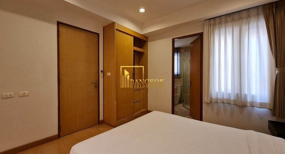 For rent 2 bedrooms apartment in Watthana, Bangkok