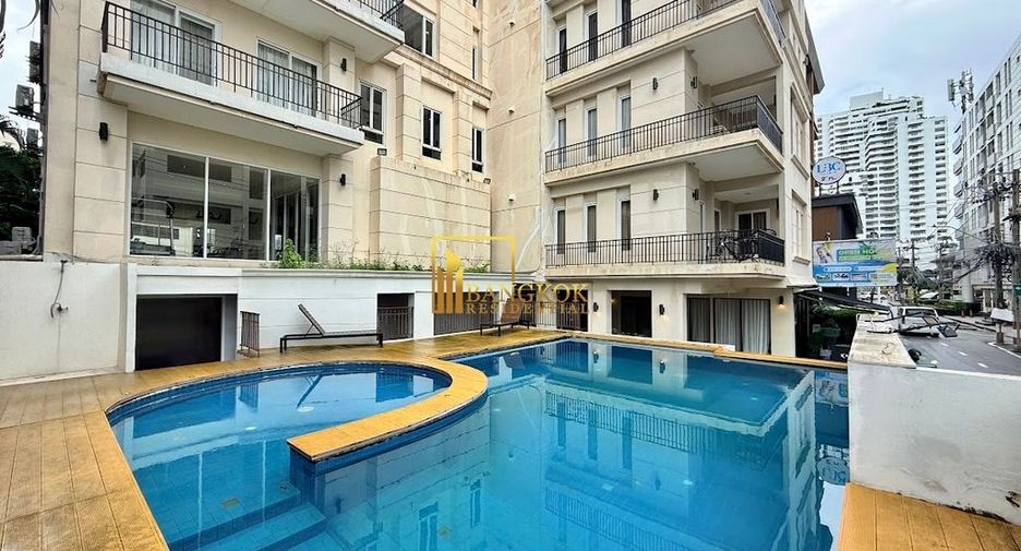 For rent 2 bedrooms apartment in Watthana, Bangkok