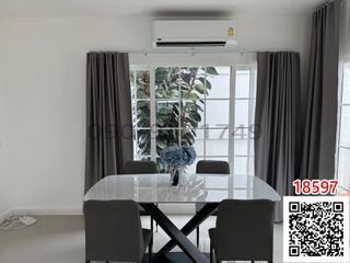 出租 4 卧室 联排别墅 在 Bang Phli, Samut Prakan