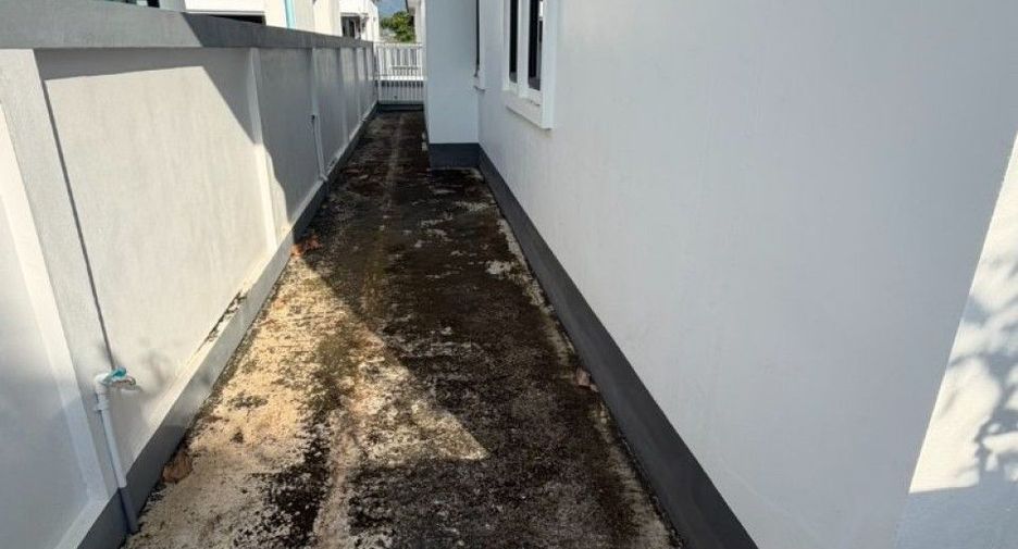 For sale 3 bedrooms house in Mueang Chanthaburi, Chanthaburi