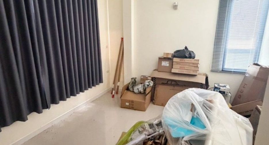 For sale 3 bedrooms house in Mueang Chanthaburi, Chanthaburi