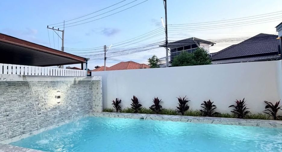 Villa en venta de 4 habitaciones en Bang Lamung, Chonburi
