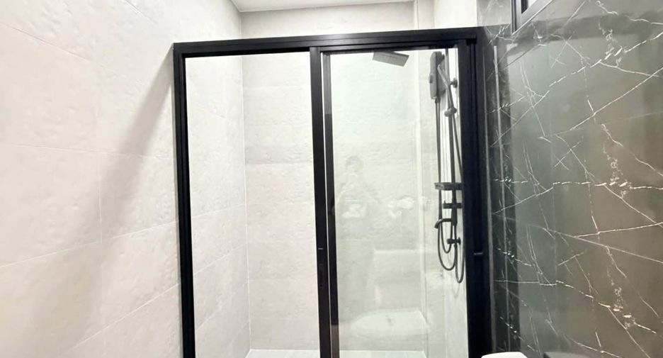Villa en venta de 4 habitaciones en Bang Lamung, Chonburi