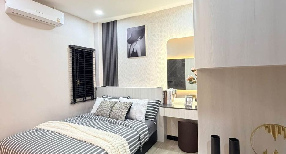 Villa en venta de 4 habitaciones en Bang Lamung, Chonburi