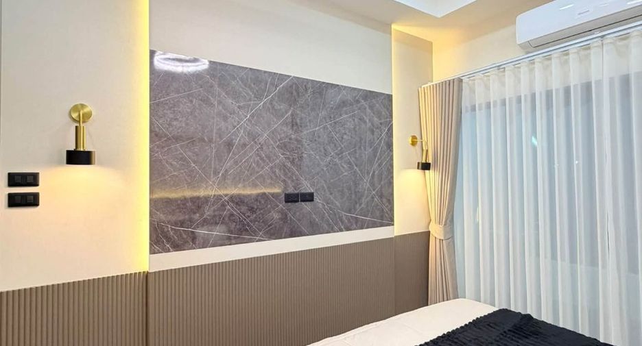 Villa en venta de 4 habitaciones en Bang Lamung, Chonburi