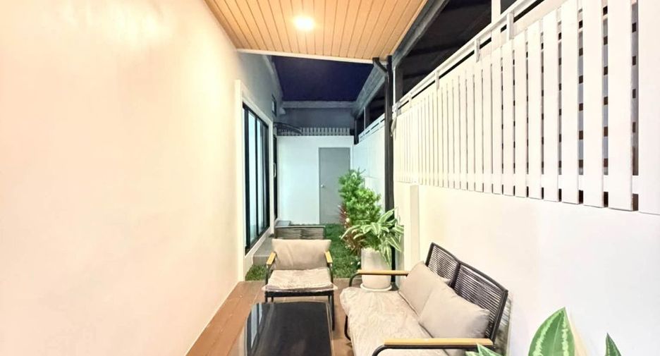 Villa en venta de 4 habitaciones en Bang Lamung, Chonburi