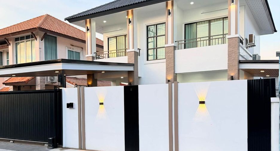 Villa en venta de 4 habitaciones en Bang Lamung, Chonburi