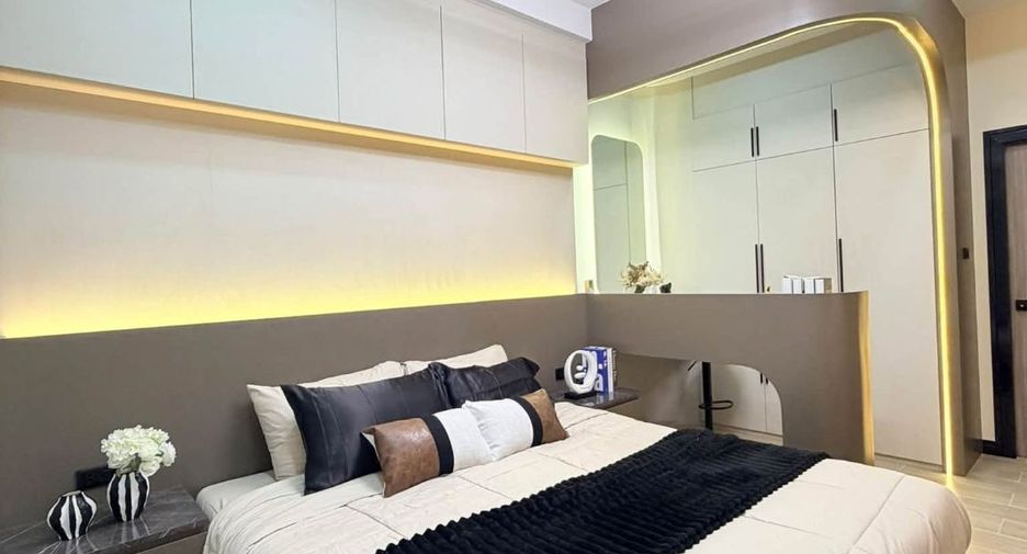 Villa en venta de 4 habitaciones en Bang Lamung, Chonburi