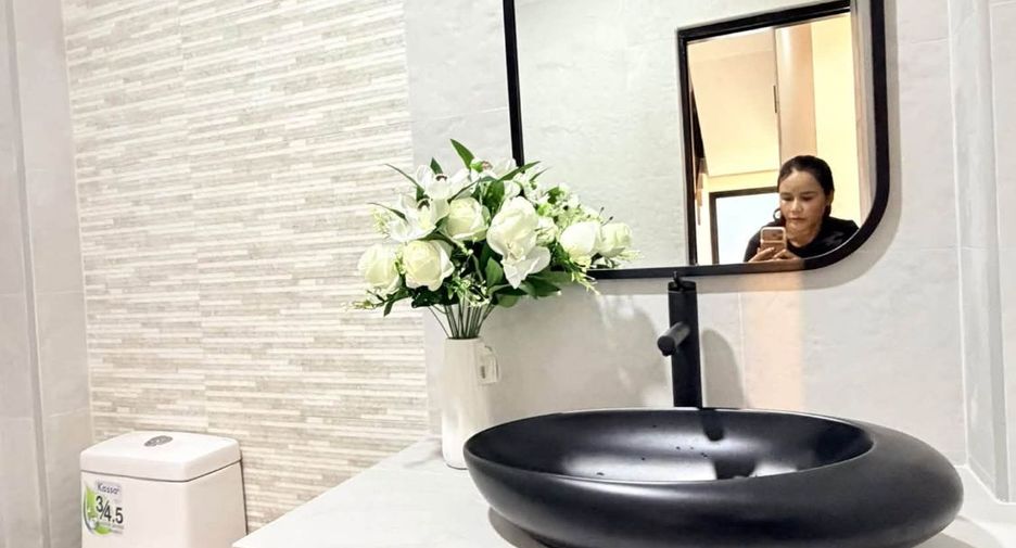 Villa en venta de 4 habitaciones en Bang Lamung, Chonburi