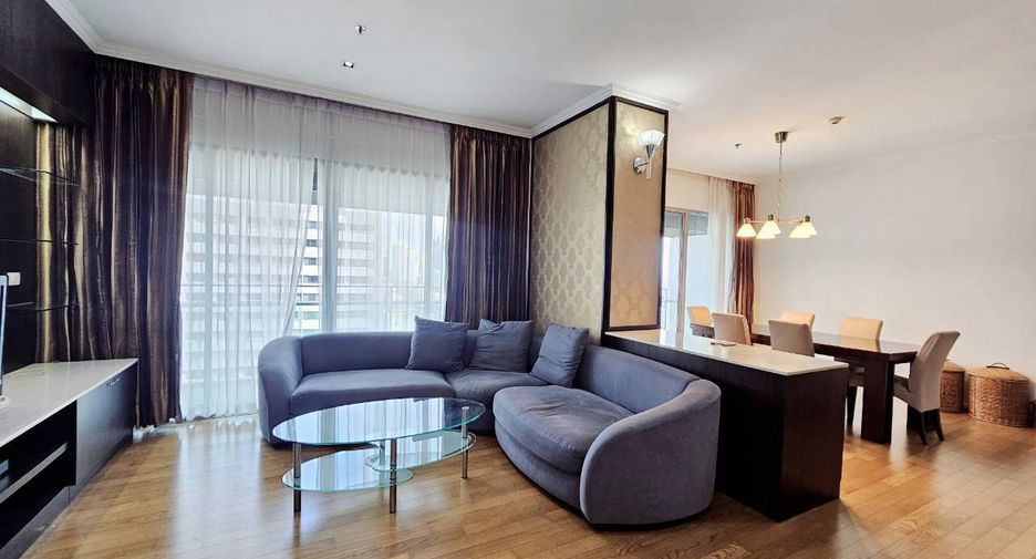 À louer 3 chambres condo à Khlong Toei, Bangkok