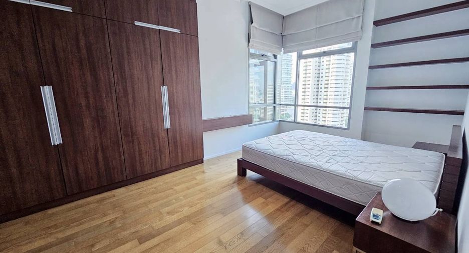 À louer 3 chambres condo à Khlong Toei, Bangkok