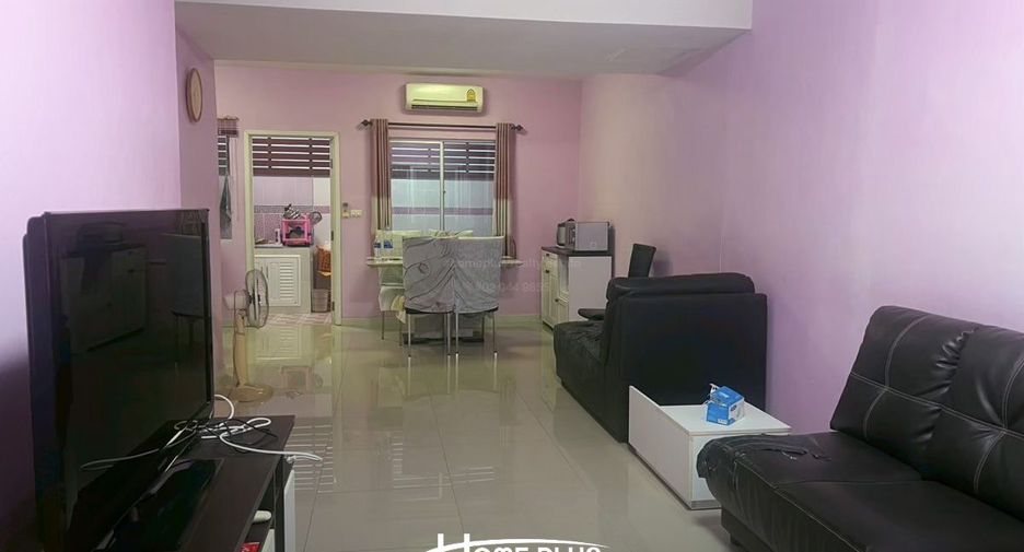 Reihenhaus zum Kauf mit 3 Zimmer in Khlong Sam Wa, Bangkok