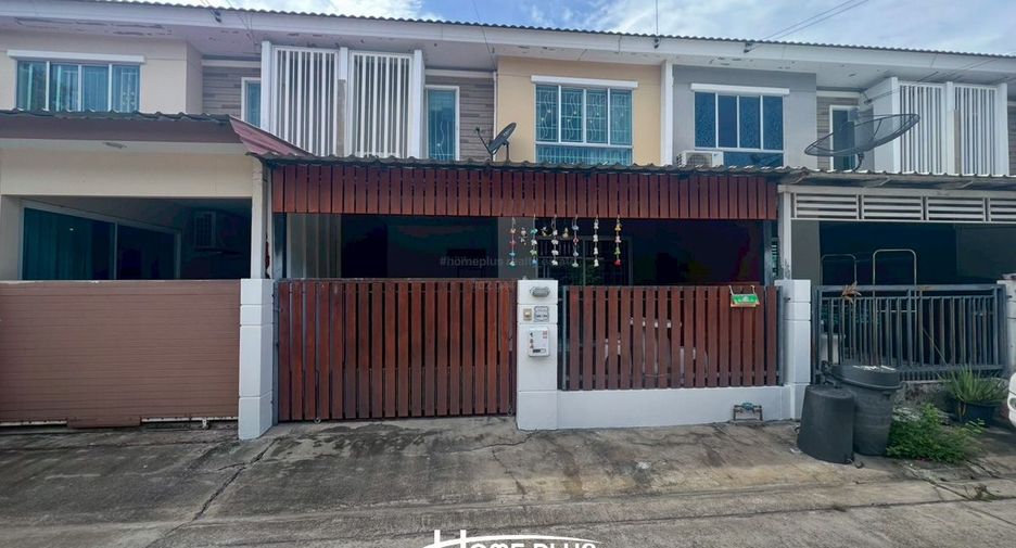 Reihenhaus zum Kauf mit 3 Zimmer in Khlong Sam Wa, Bangkok