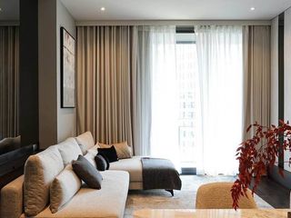 For sale 3 bedrooms condo in Khlong Toei, Bangkok