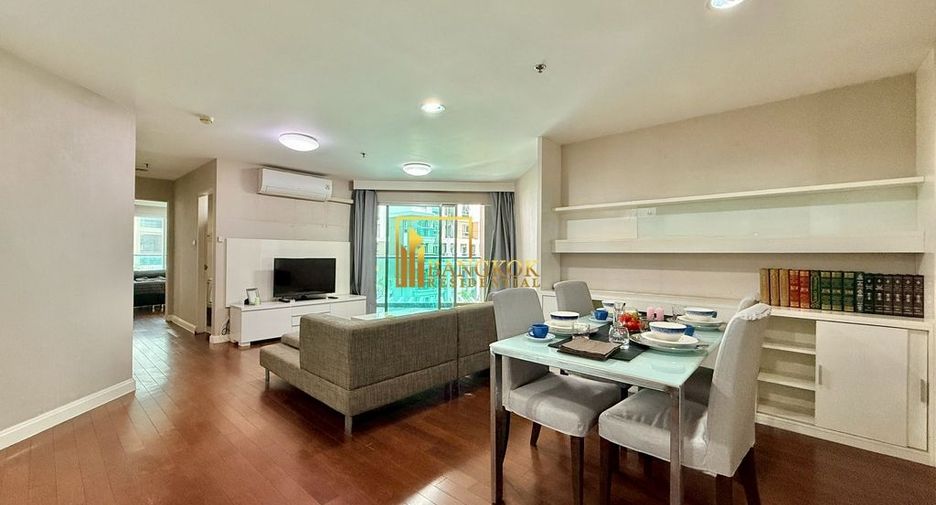 For rent 2 bedrooms condo in Huai Khwang, Bangkok