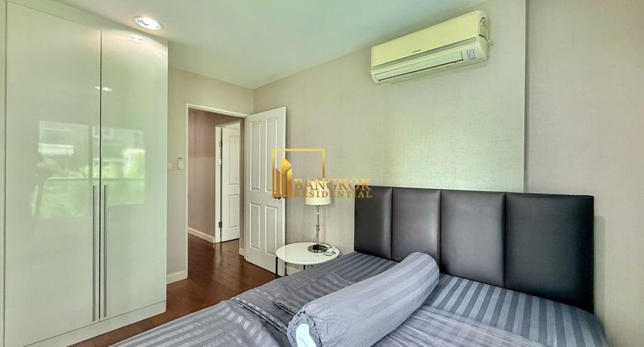 For rent 2 bedrooms condo in Huai Khwang, Bangkok