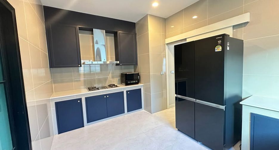 For rent 4 ベッドルーム villa in Mueang Chiang Mai, Chiang Mai