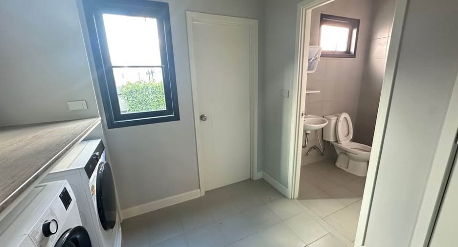 For rent 4 ベッドルーム villa in Mueang Chiang Mai, Chiang Mai