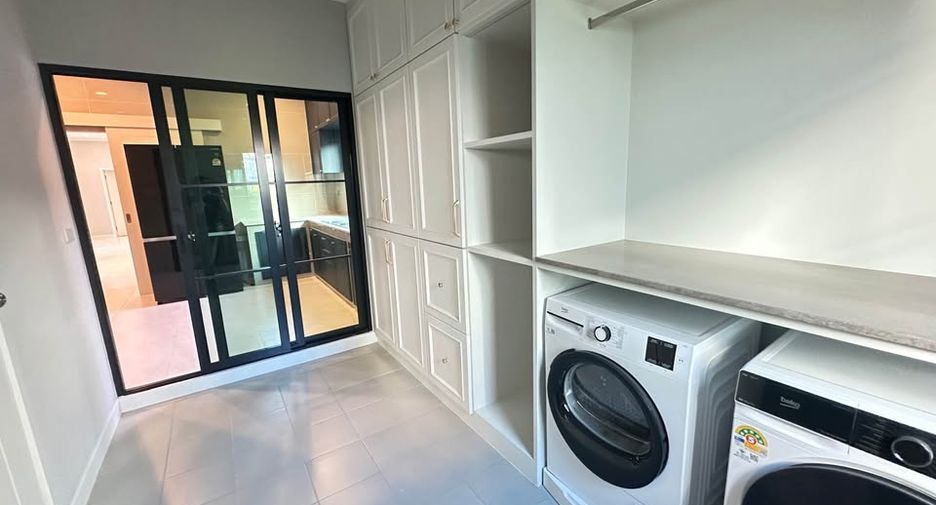 For rent 4 ベッドルーム villa in Mueang Chiang Mai, Chiang Mai