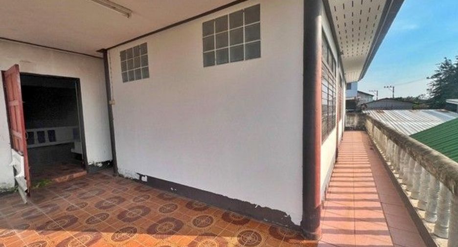 À vendre 1 chambre local commercial à Chok Chai, Nakhon Ratchasima