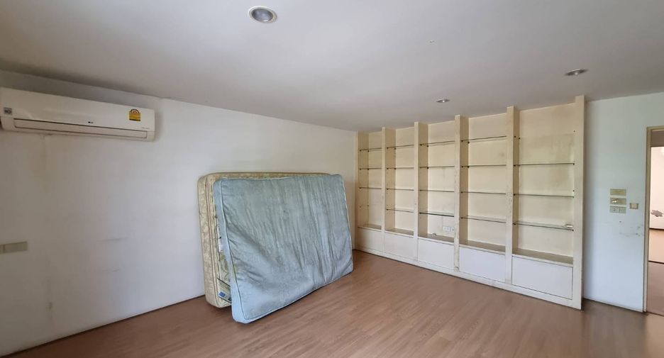 Reihenhaus zum Kauf mit 3 Zimmer in Bang Kho Laem, Bangkok