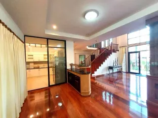 For rent 4 bedrooms villa in Hang Dong, Chiang Mai