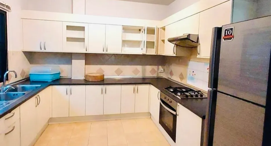 For rent 4 bedrooms villa in Hang Dong, Chiang Mai