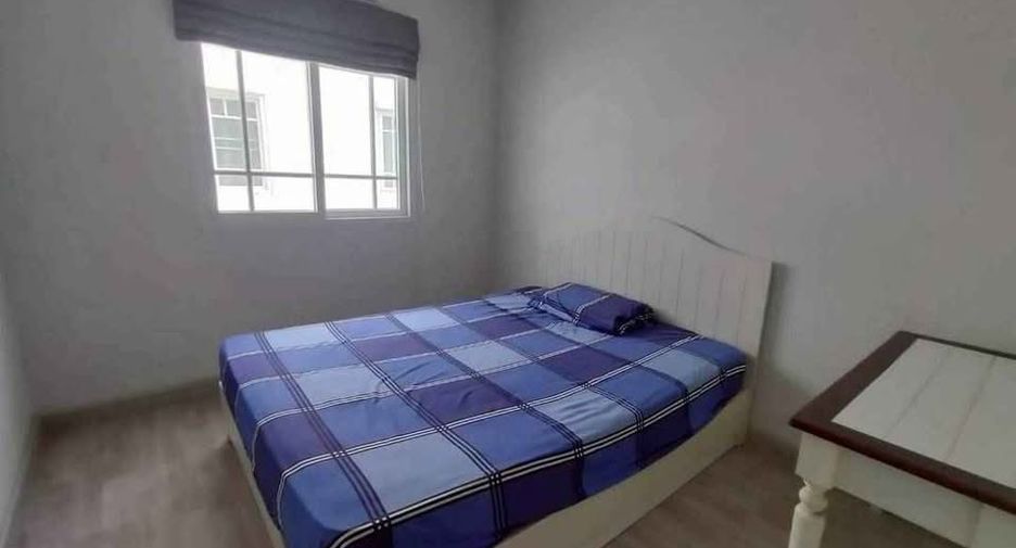 For rent 3 bedrooms townhouse in Huay Yai, Pattaya