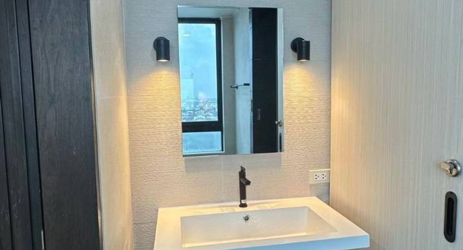 For sale 2 bedrooms condo in Chatuchak, Bangkok