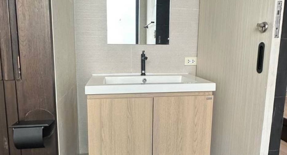 For sale 2 bedrooms condo in Chatuchak, Bangkok