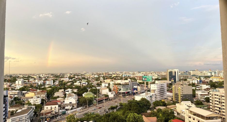 For sale 2 bedrooms condo in Chatuchak, Bangkok