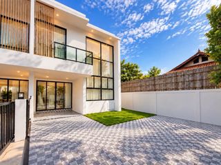 For rent 4 bedrooms townhouse in Bang Lamung, Chonburi