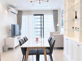 Wohnung zur Miete mit 2 Zimmer in Pathum Wan, Bangkok