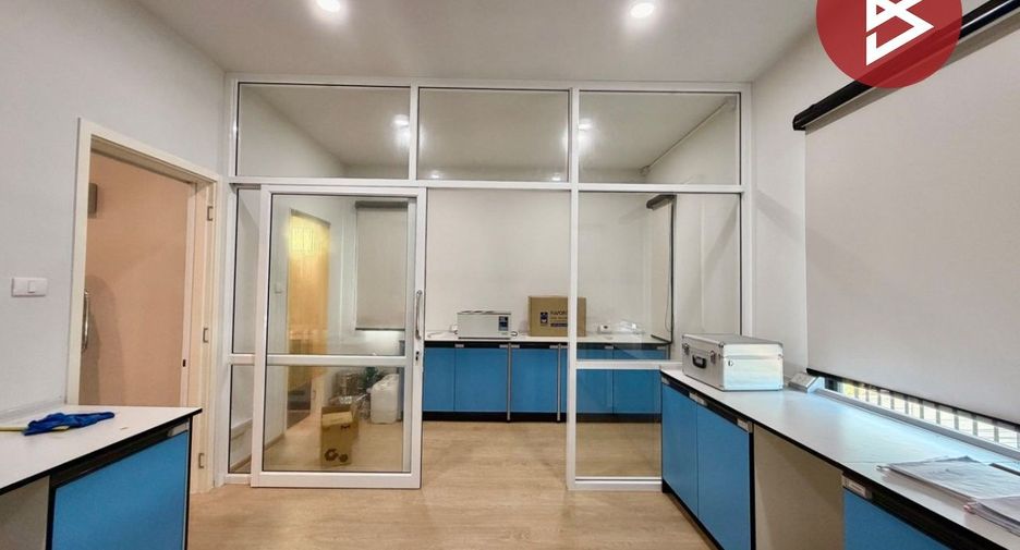 For sale 3 bedrooms house in Pak Kret, Nonthaburi